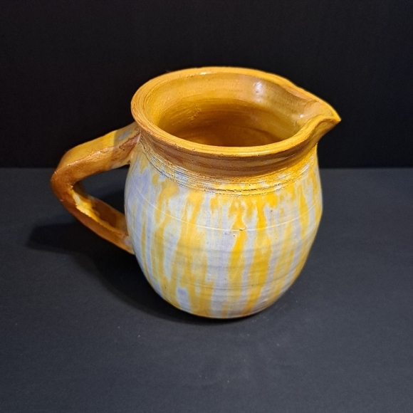 Hand Thrown Studio Art‎ Clay Artisan Drip Glaze Pitcher 1979 Artist Signed - Picture 2 of 6